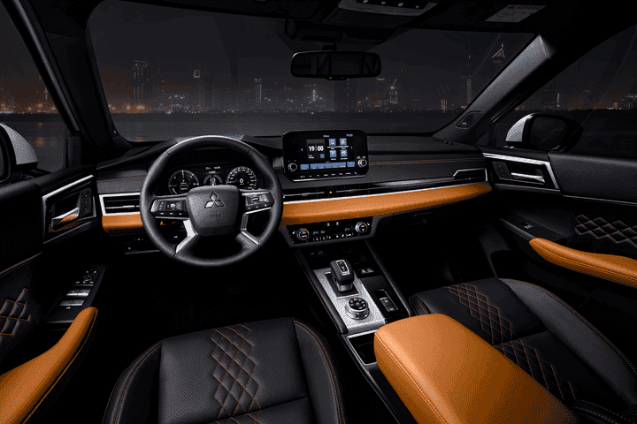 Vista Interna Frontal Outlander 2027