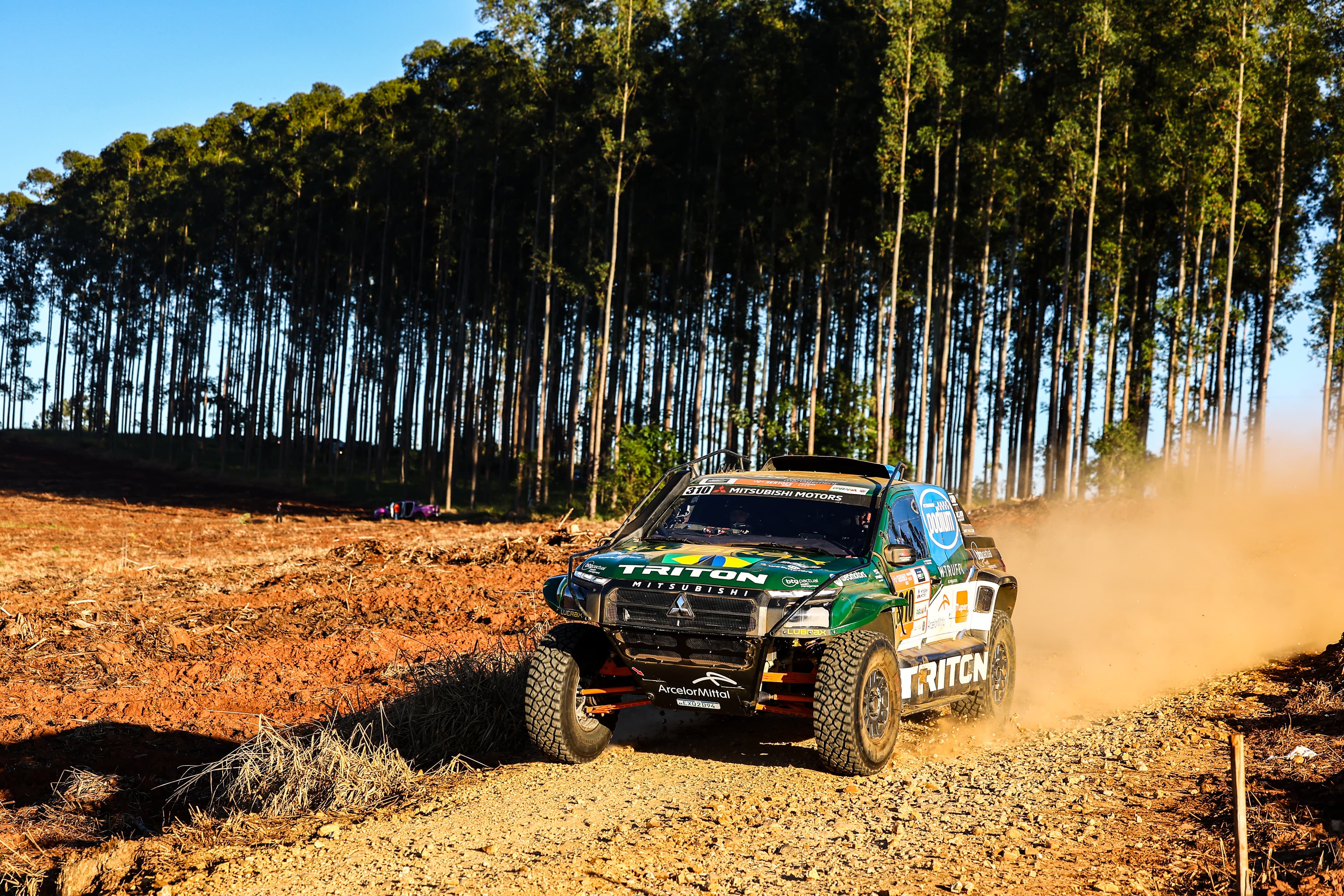 Equipe Mitsubishi Spinelli Racing estreia no Sertões Series Paraná com pódio geral e liderança de categoria