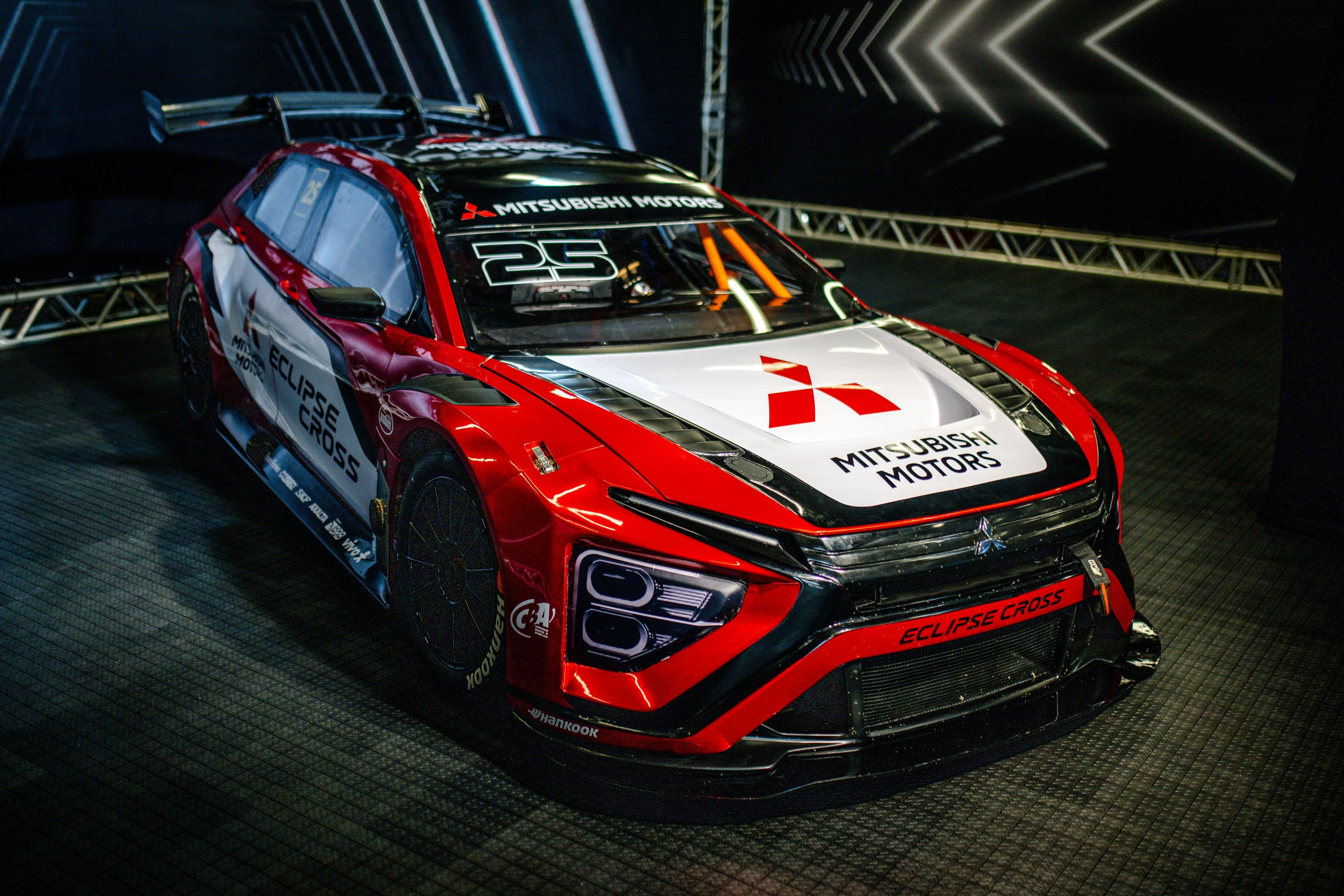 Mitsubishi Eclipse Cross Stock Car é apresentado em Interlagos