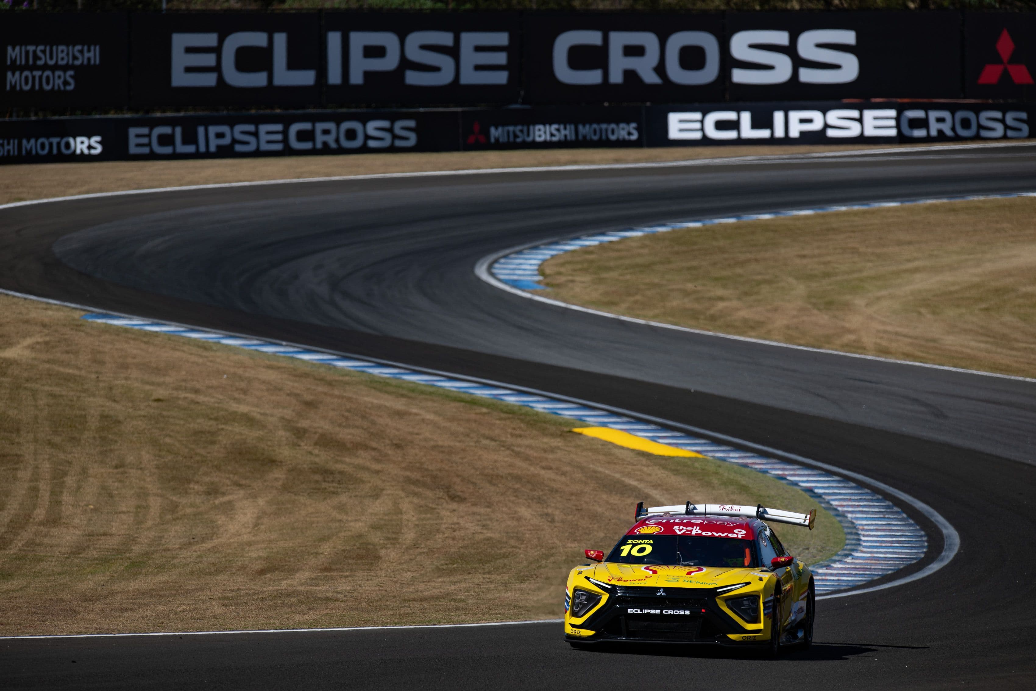 Mitsubishi Motors faz sua primeira corrida "em casa" na Stock Car