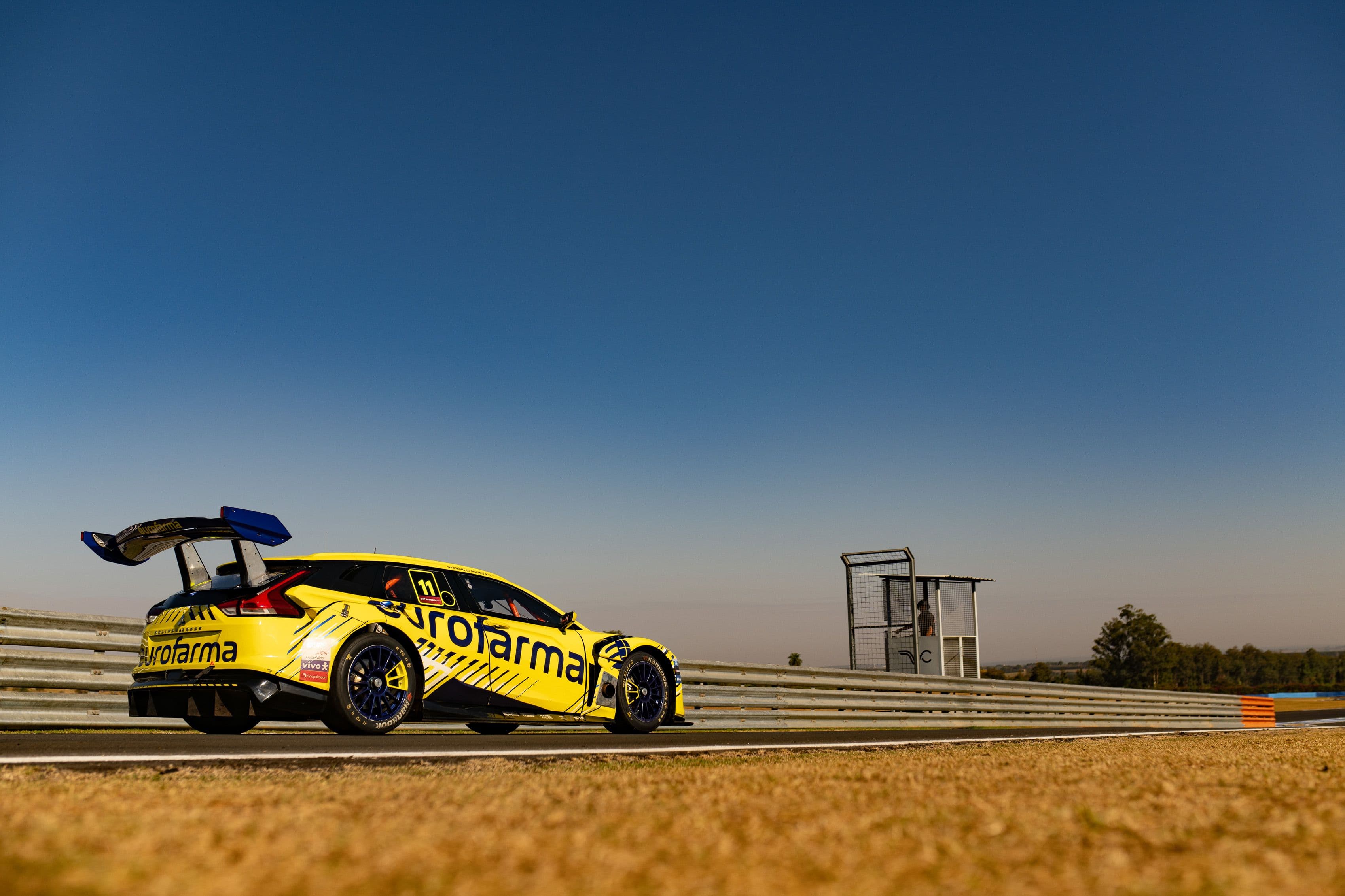 Mitsubishi Motors lidera a sexta-feira de Stock Car no Velocitta com direito a recorde da pista