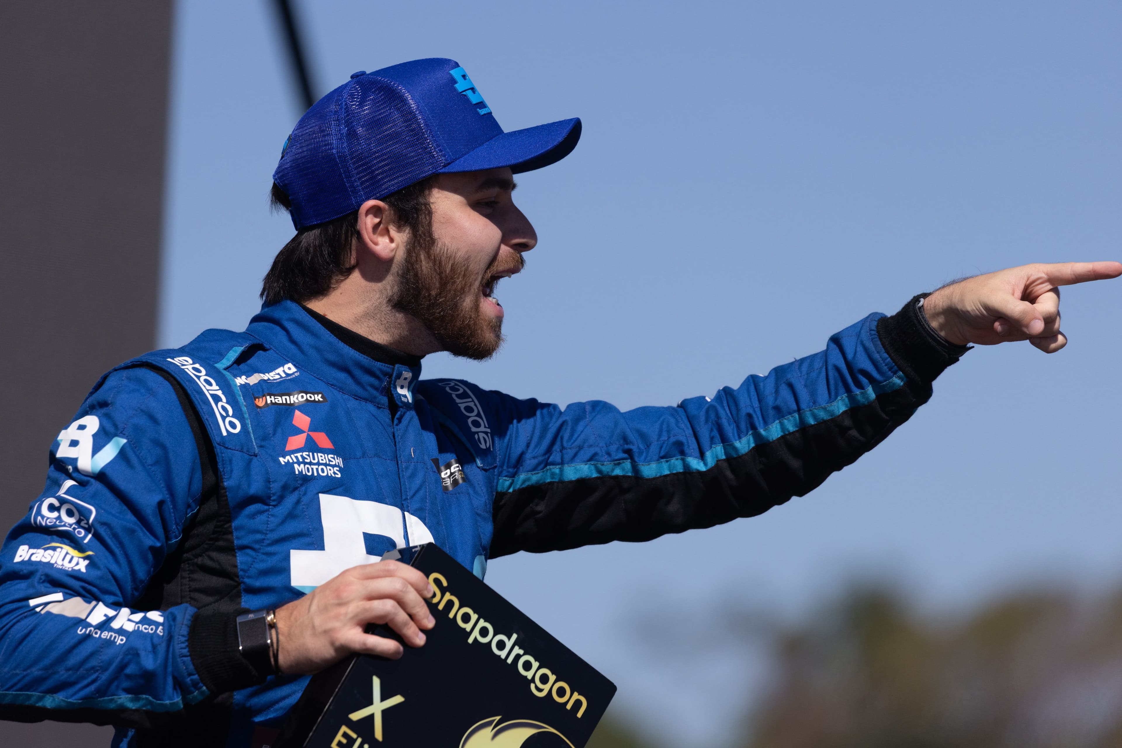 Stock Car: Pole, pódio e mais um cheque. O sábado da Mitsubishi Motors no Velocitta