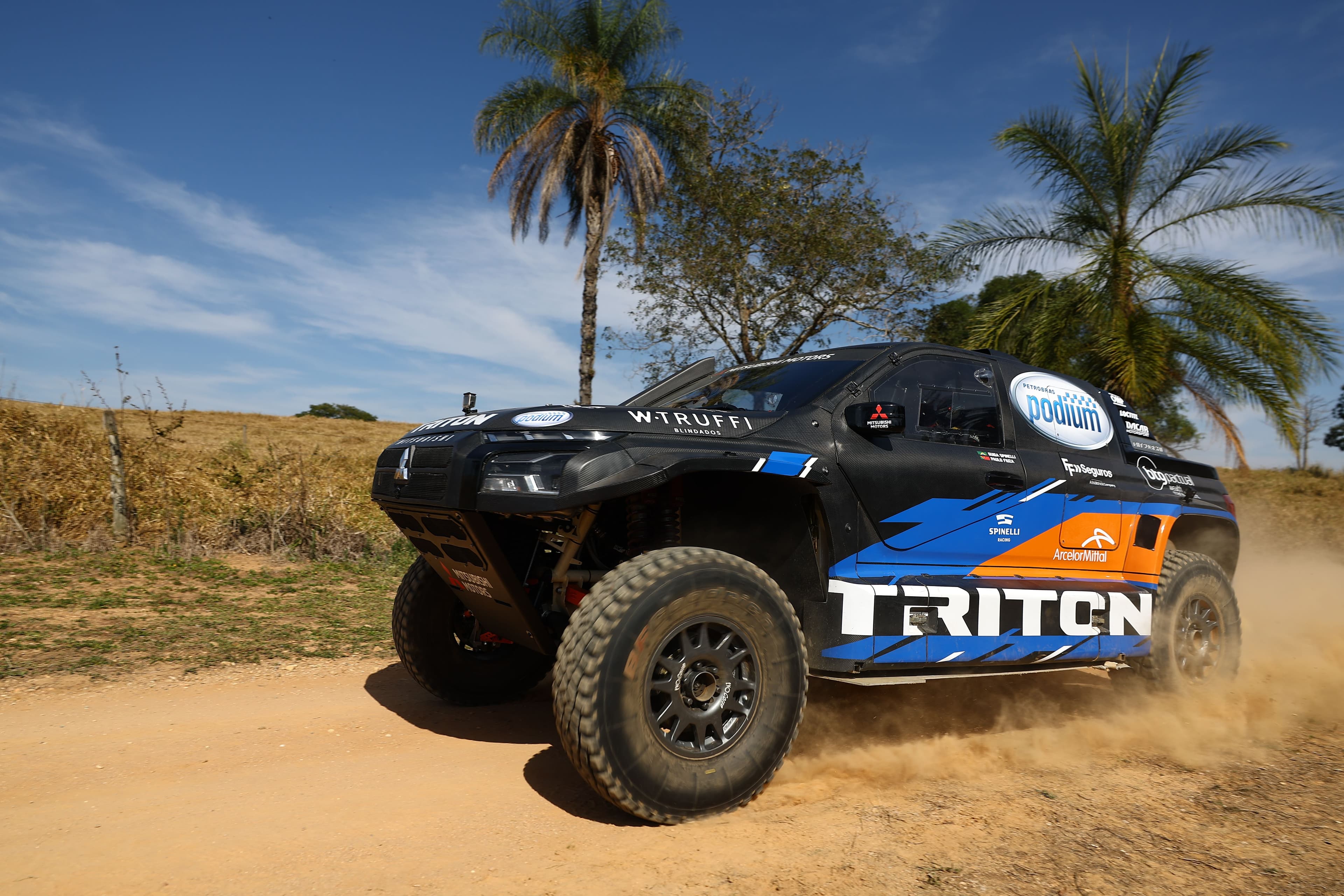 Com DNA brasileiro, Triton Ultimate Racing encara Sertões de volta às origens 