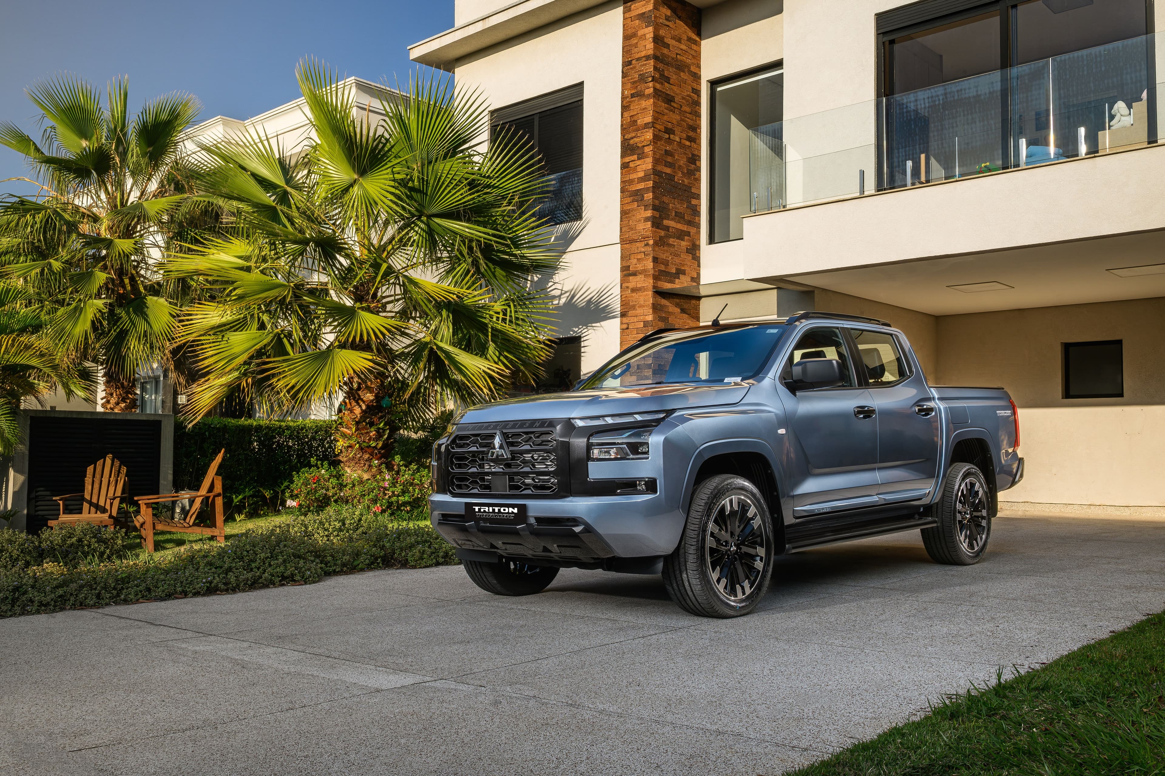Mitsubishi Motors apresenta série especial Triton Tarmac, picape focada no uso urbano  
