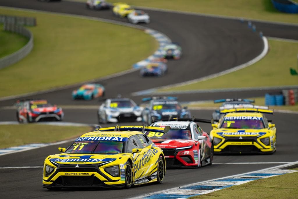 Stock Car: Sábado de pole e vitória para a Mitsubishi Motors no Velocitta